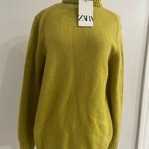 Zara Women’s turtleneck